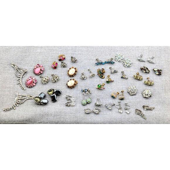 Lot of 24 Pair of Vintage Rhinestone Clip On Screw Back Earrings - Picture 1 of 10